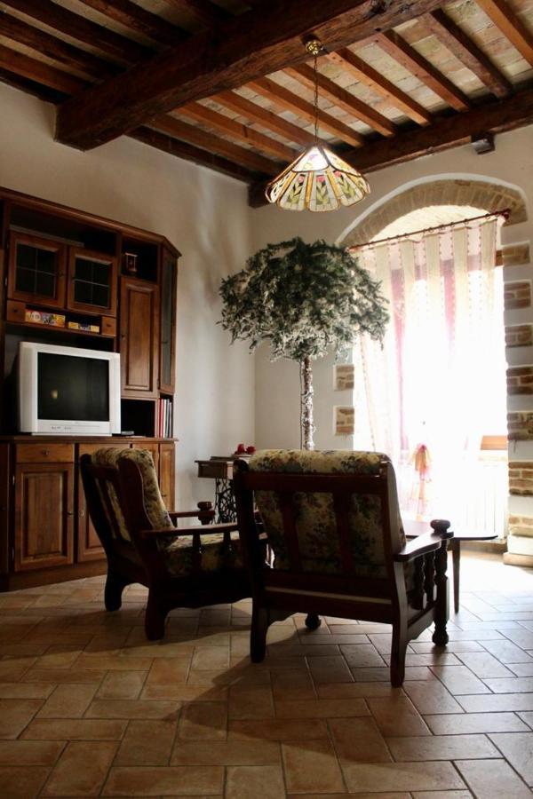 Apartmán Palazzo Contini Piobbico Exteriér fotografie