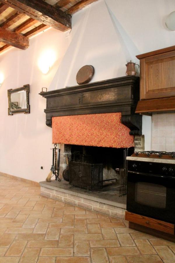 Apartmán Palazzo Contini Piobbico Exteriér fotografie